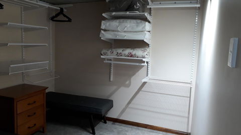 Private Apartment With Scenic Gardens - Pubs and Clubs 14