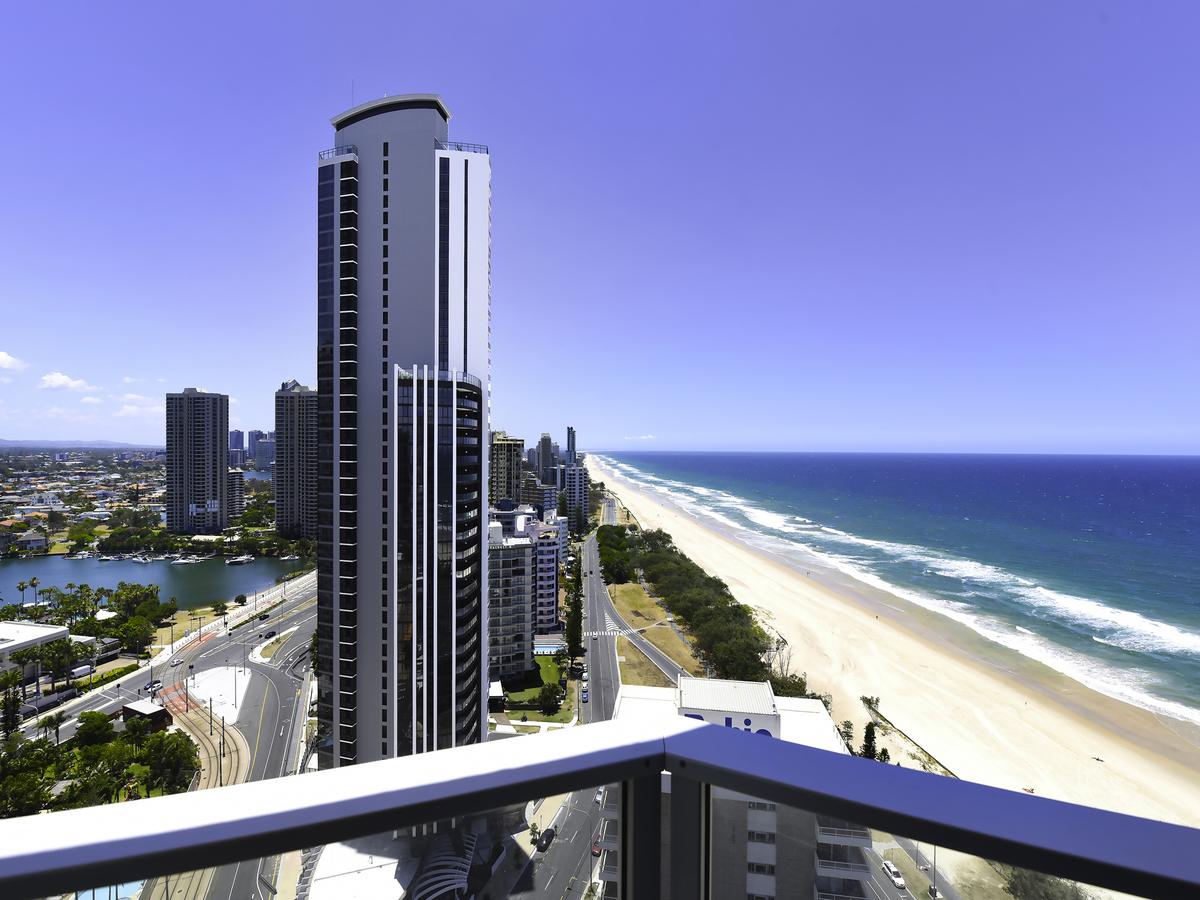 Bundall Bc QLD Pubs and Clubs