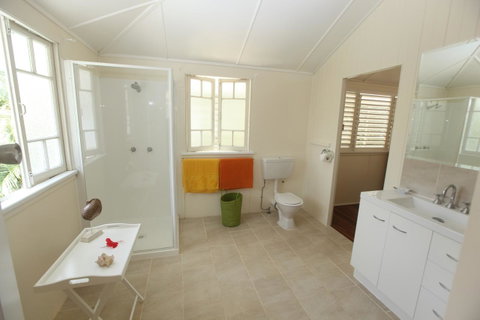 Daggoombah Holiday Home Magnetic Island - Pubs and Clubs 12