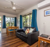 Kooyong Apartment 5 - Pubs and Clubs
