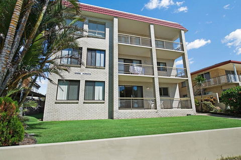 Walk To Surf Beach - Ground Floor Apartment - Bribie Horizons Boyd St, Woorim - Pubs and Clubs 5