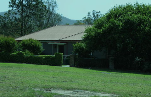 Mansfield Cottage Barrington - Go Out 1