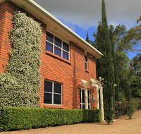 Seasons of Maleny BB - Pubs and Clubs