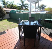 'AFRAME Tarcoola Cottage' 29 The Parade North Haven - Pubs and Clubs