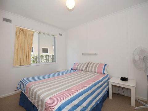 'Beachside' Shoal Bay, Unit 4 - Pubs and Clubs 2