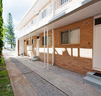 'Beachside' Shoal Bay Unit 6 - Pubs and Clubs