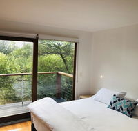 'Carinya' Coastal Cottage - Pubs and Clubs