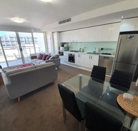 just listed Bolton St 1br 350m walk to Newcastle beach  Wifi end Eand - Go Out
