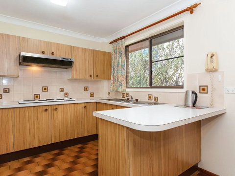 1 'Monterea' 3 Ondine Close - Walking Distance To Beach - Go Out 3