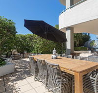 1 'Peninsula Waters' 2-4 Soldiers Point Road - Aircon pool  massive outdoor area - Pubs and Clubs