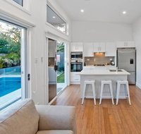 1 Bedroom Sydney Beach Studio - Go Out