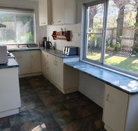 1 Spectrum Street Rainbow Beach- Close to shops and main beach - Pubs and Clubs
