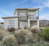 12 Echidna Grove - Pubs and Clubs