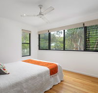 12 Naiad Court- Pool sleeps 8 close to beach - Go Out