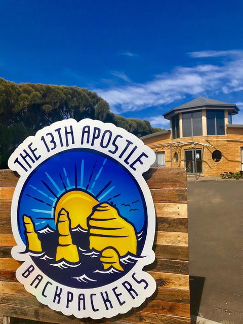 13th Apostle Backpackers - Pubs and Clubs 3