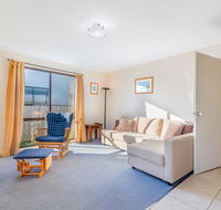 14 Lansell Road Cowes - Pubs and Clubs