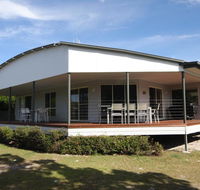 14 Zircon Street - Centrally located family home with covered deck close to patrolled beach  shops - Go Out