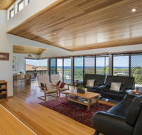 17 Canberra Crescent - Prestige Views at Burrill lake - Pubs and Clubs