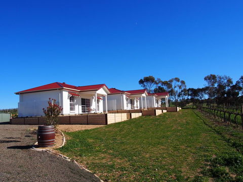 1837 Barossa Luxury Vineyard Cottages - Pubs and Clubs 3