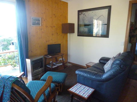 19 Blue - Pubs and Clubs 3