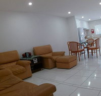 2 Bedroom Apartment in Surfers Central - Pubs and Clubs