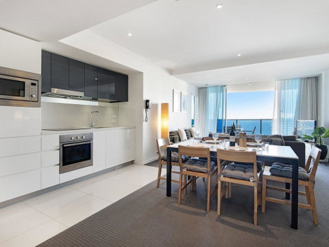 2 Bedroom Ocean View 27 Floors Above H-Residences - Pubs and Clubs 1