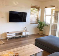 2 Bedroom SHORT walk to CBDBEACH and DARBY ST - Go Out