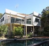 20 Orania Court - Two storey family home with swimming pool patio  large deck. Pet friendly - Go Out