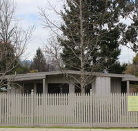 20 Toorak Rd Bright - Pubs and Clubs