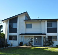 21 Tingira Close - Family home in a quiet street enjoying ocean views - Go Out