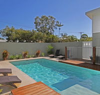 22 Sorrento Avenue Coolum Beach - Linen Supplied PET FRIENDLY - 500 BOND - Pubs and Clubs
