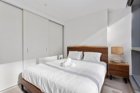 Brand New Apt In West Side Place Best Location - Pubs and Clubs 3