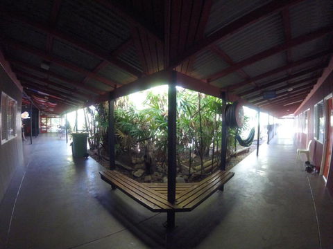 Cable Beach Backpackers - Pubs and Clubs 4