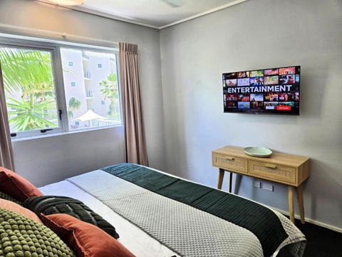 Cairns Reefside Retreats - Pubs and Clubs 3