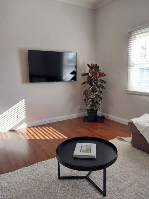 Calaway Home - Pubs and Clubs 2