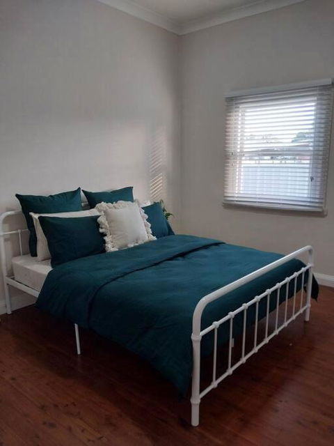 Calaway Home - Pubs and Clubs 3