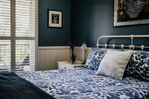 Candlebark Daylesford - Pubs and Clubs 4