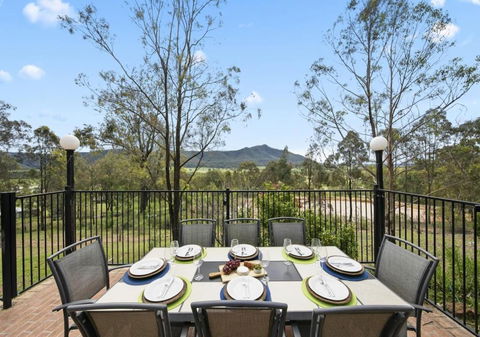 Cants Cottage - Pubs and Clubs 4