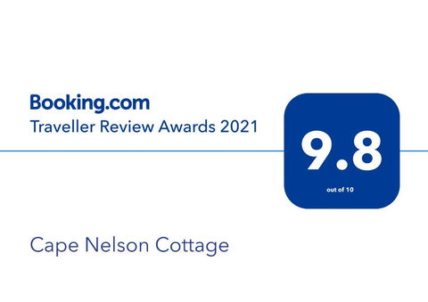 Cape Nelson Cottage - Pubs and Clubs 2