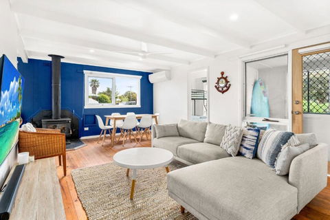 Cape Surf House - Pubs and Clubs 1