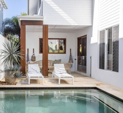 Casa De Palmeras - Pubs and Clubs 0