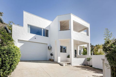 Casa Blanca - Pubs and Clubs 2