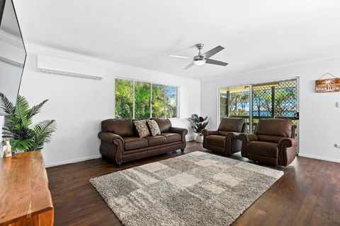 Casa Del Mare - Pubs and Clubs 2