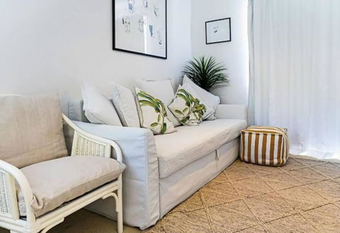 Casa Tropicana In Aqua Luna Resort - 1 BedRoom Ocean Views Surfs Up! - Pubs and Clubs 4