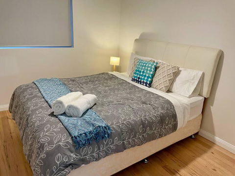 Catalina Luxe Beachfront Ocean View Old Bar Beach - Pubs and Clubs 3