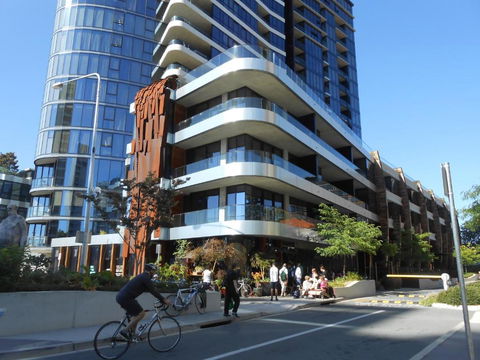 CBD ARTments In Cultural Precinct - Pubs and Clubs 0