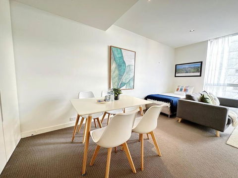 CBD Central QV 1-Bedroom Apt - Pubs and Clubs 4