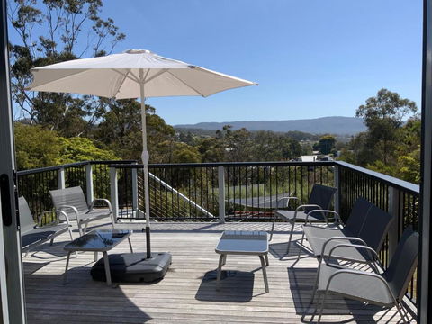 Central Beach House On Chandos - Pubs and Clubs 1