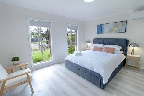 Central Coast Guest House - Pubs and Clubs 3