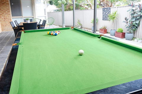 Central Coast Guest House - Pubs and Clubs 2